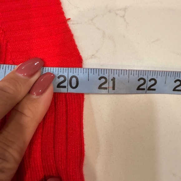 Red V-Neck Ribbed Sweater Vest - Picture 5 of 6